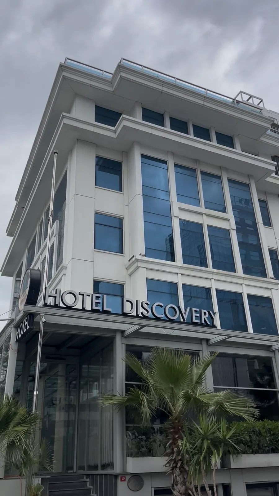 Hotel Discovery dış cephe cam temizliği