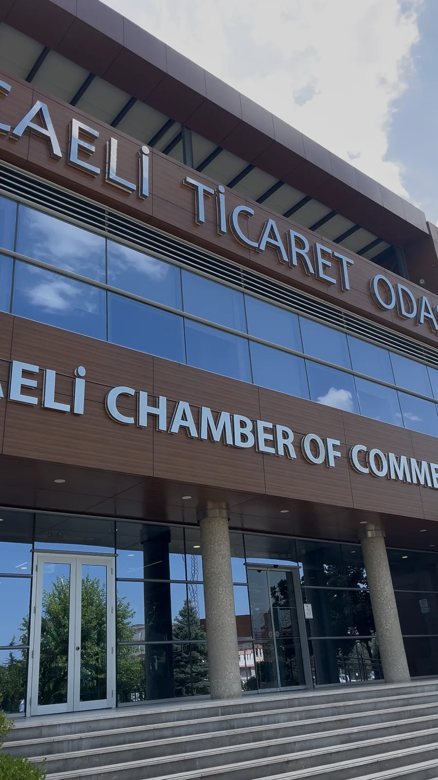 Kocaeli Ticaret Odası dış cephe cam temizliği — 2